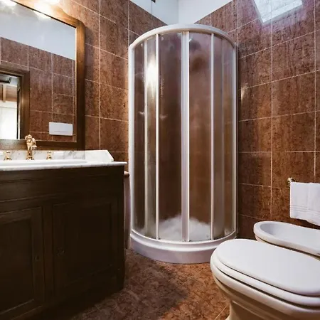With Private Pool In Vinci - What'app - 0049-1521-4658-810 - For Reservations! Villa