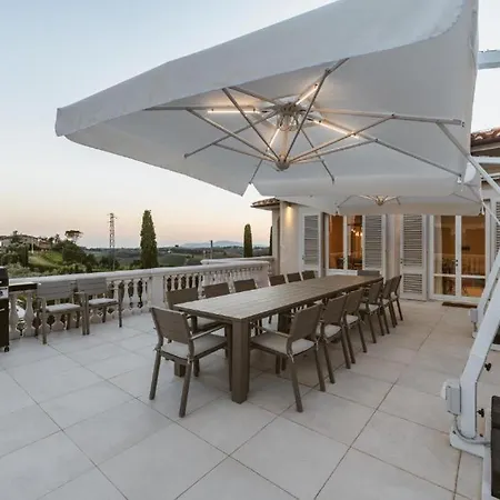 Villa With Private Pool In Vinci - What'app - 0049-1521-4658-810 - For Reservations!